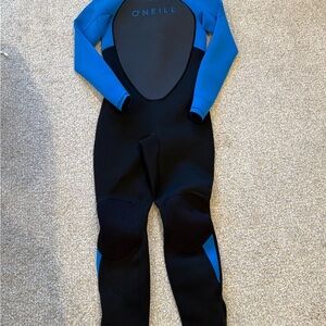 O'Neill Black and White Apparel